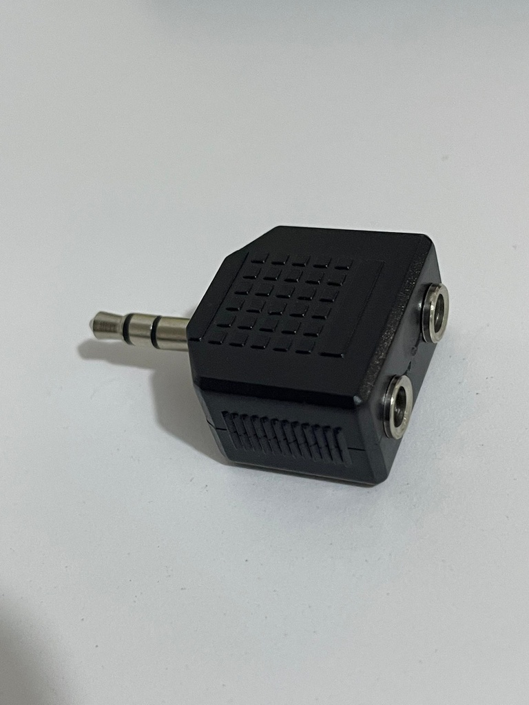 CONECTOR 3.5MM A 2 3.5MM MH-218